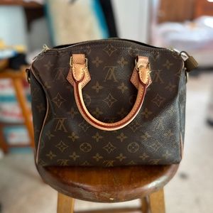 Authentic Louis Vuitton Speedy Bandouliere 25